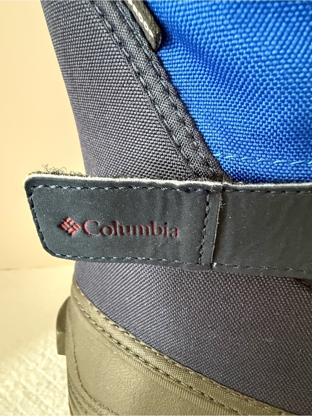 Columbia boys Blue and Black Insulated Winter Boot